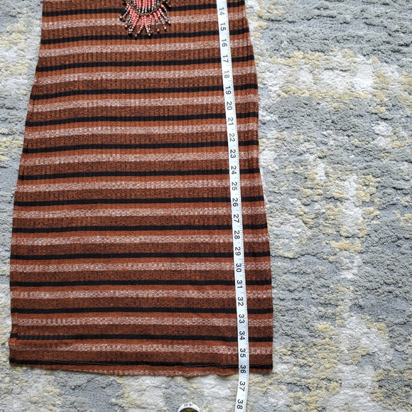 ⚘ Monteau BodyCon Striped Vintage Vibe Midi - Picture 9 of 10